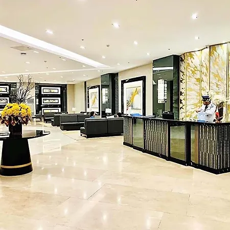 Gavin\'S Place @ Fame Residences