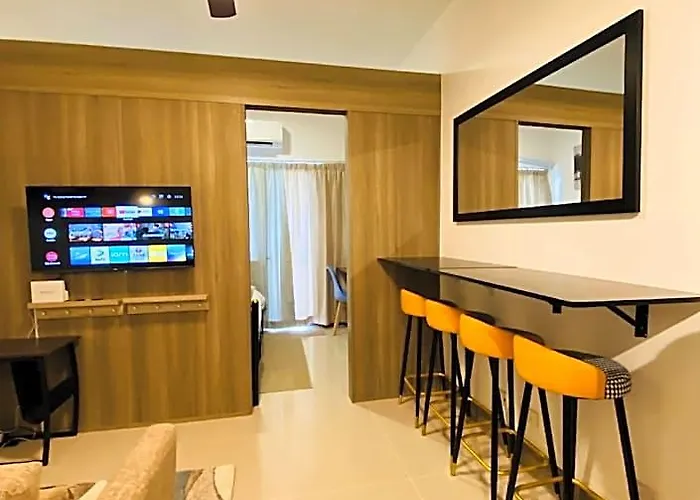 Gavin's Place @ Fame Residences 호텔 마닐라