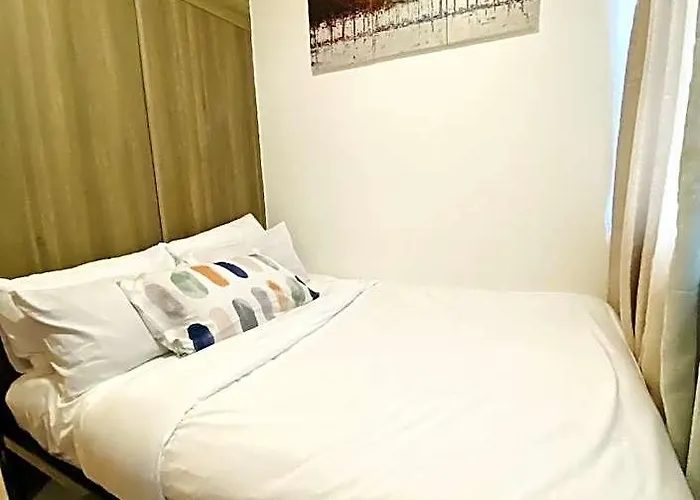 Gavin's Place @ Fame Residences 마닐라