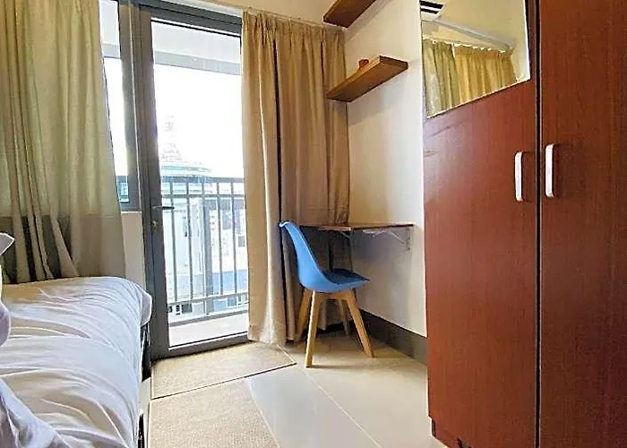 호텔 Gavin's Place @ Fame Residences